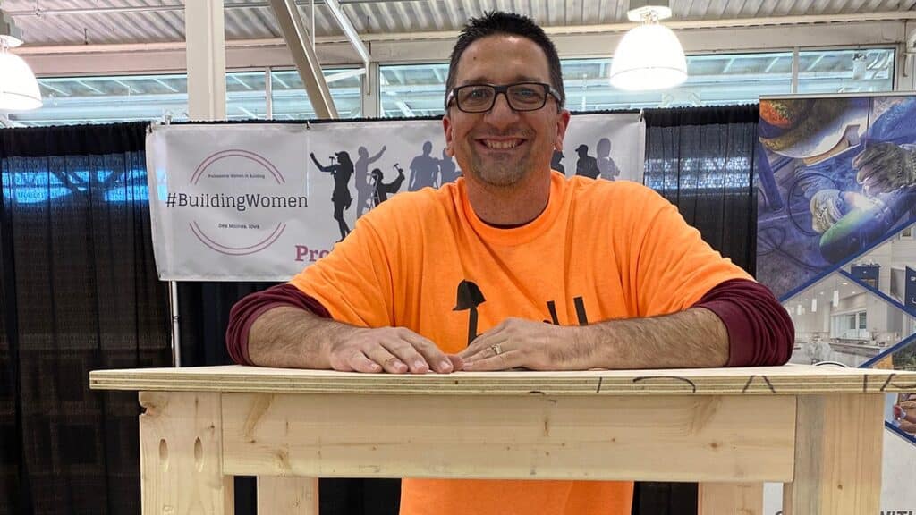 Woodworking School In Des Moines Iowa