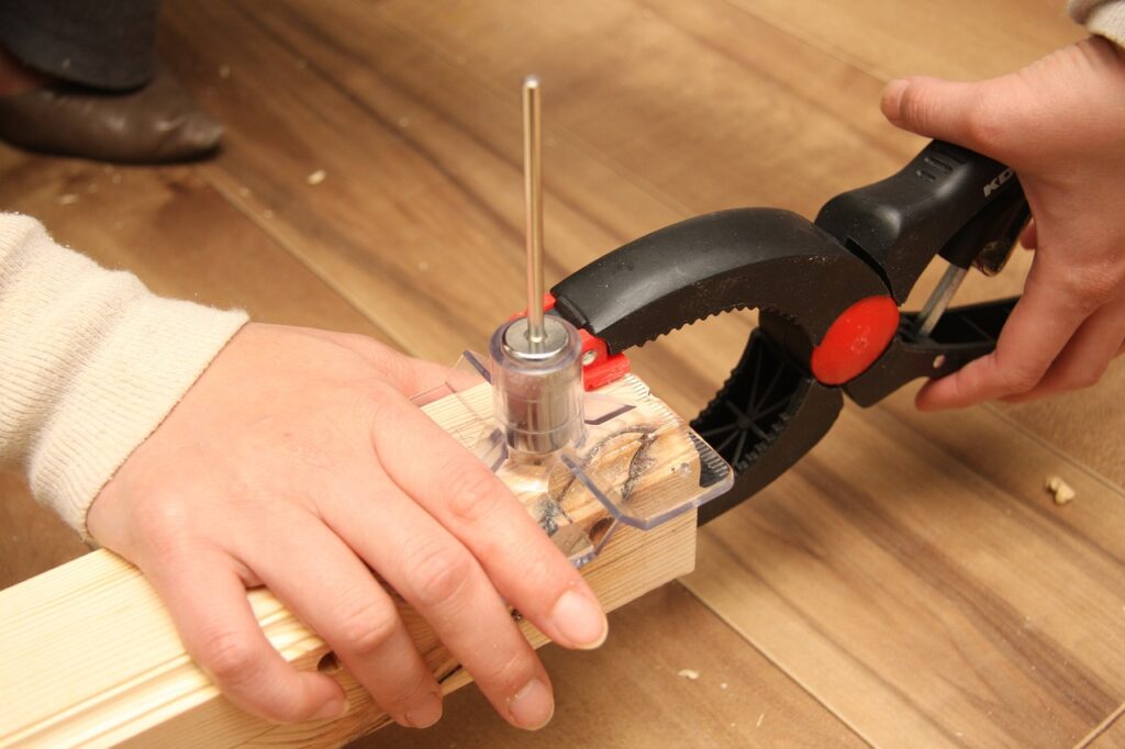 10 Easy Small Woodworking Projects with Free Plans