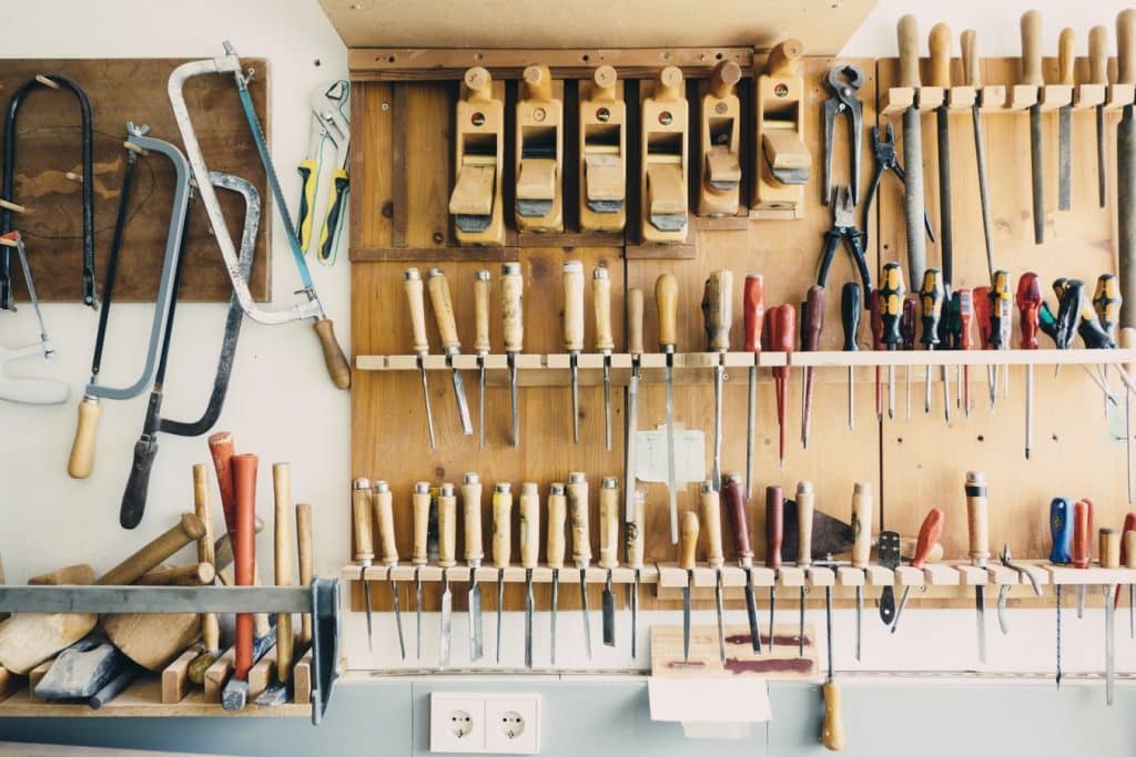 10 Essential Tools for Setting Up a Woodworking Shop 10 Essential Tools for Setting Up a Woodworking Shop