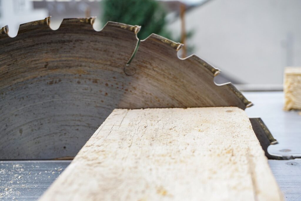 A Guide to Woodworking Saws A Guide to Woodworking Saws