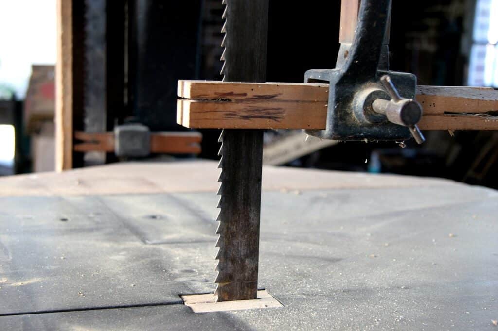 The Top Bandsaw for Woodworking