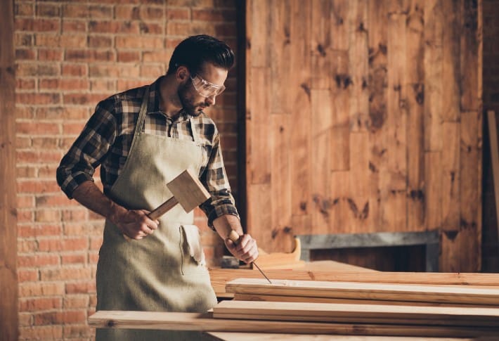 The Ultimate Guide to Choosing the Perfect Wood Working Apron The Ultimate Guide to Choosing the Perfect Wood Working Apron