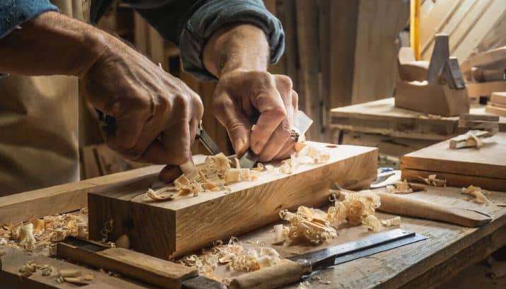 Furniture Feng Shui: Designing Wooden Pieces for Positive Energy