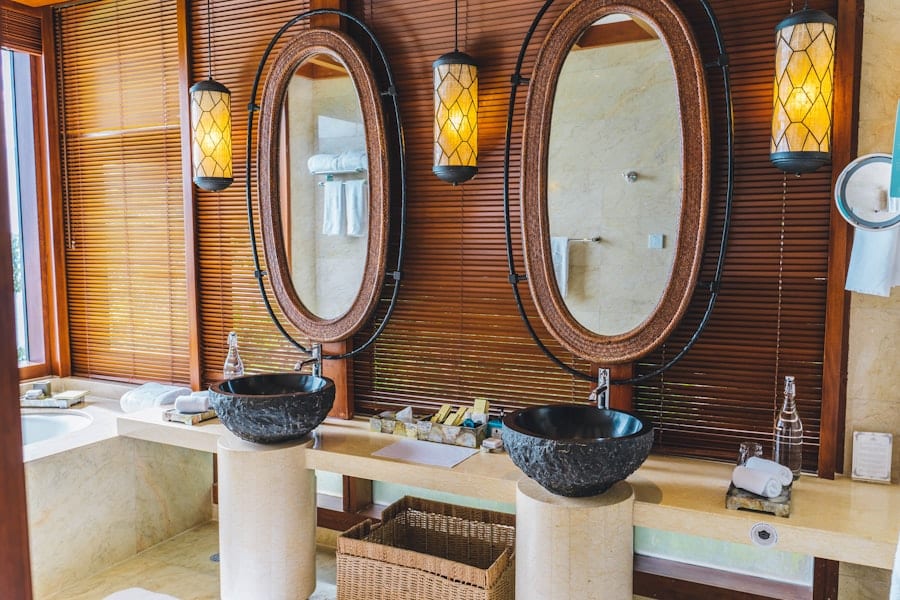 Photo Bathroom Vanity Cabinet Woodworking Plans