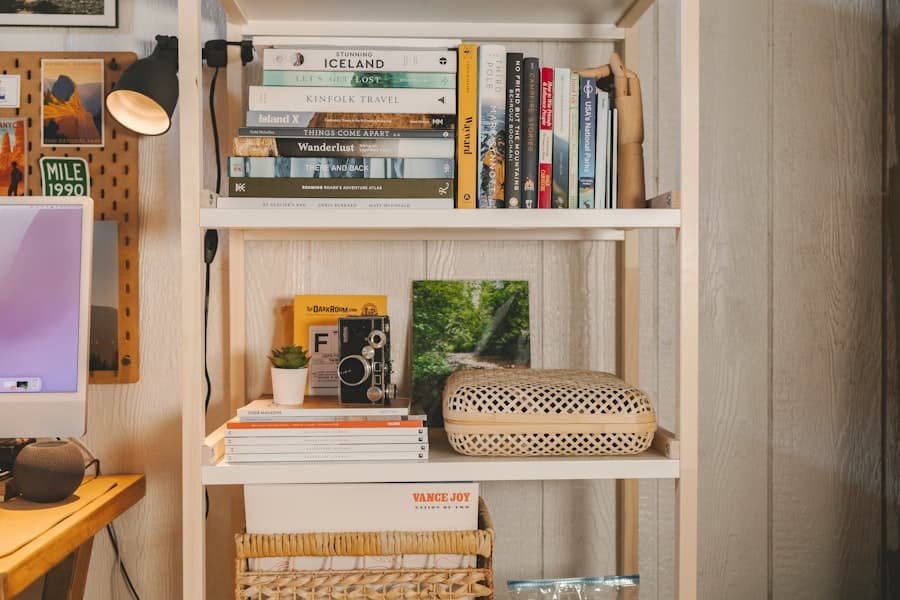 Photo Adjustable Shelf Bookcase Plans