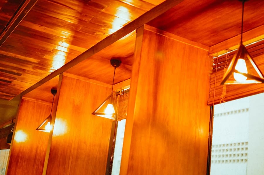 Photo Woodworking Loft Workspace