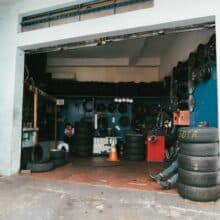 Photo Garage Pallet Wall