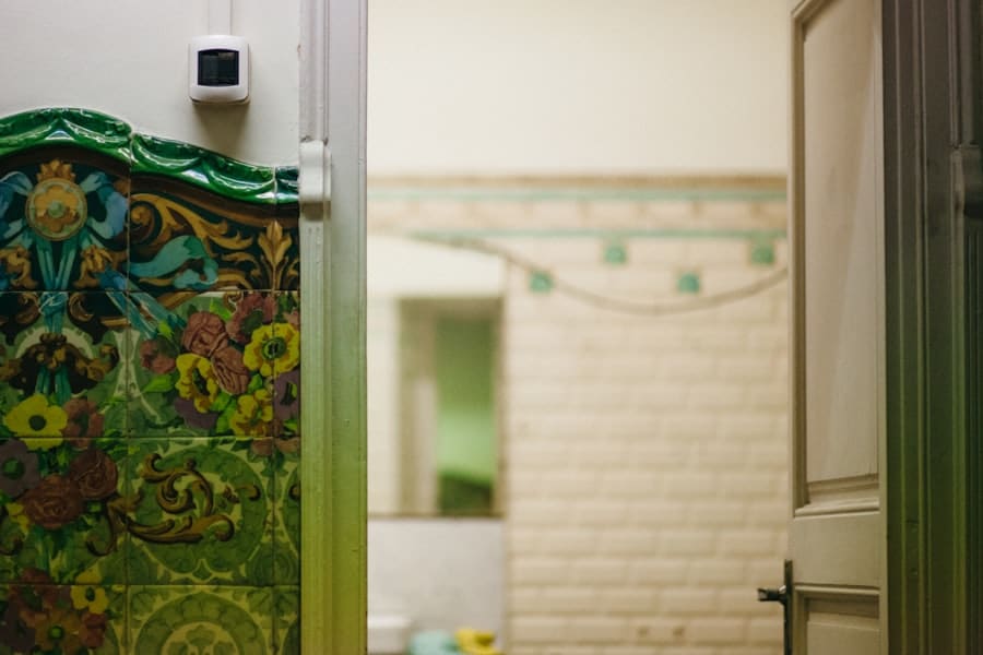 Photo Eco-friendly Bathroom Vanity Woodworking Project